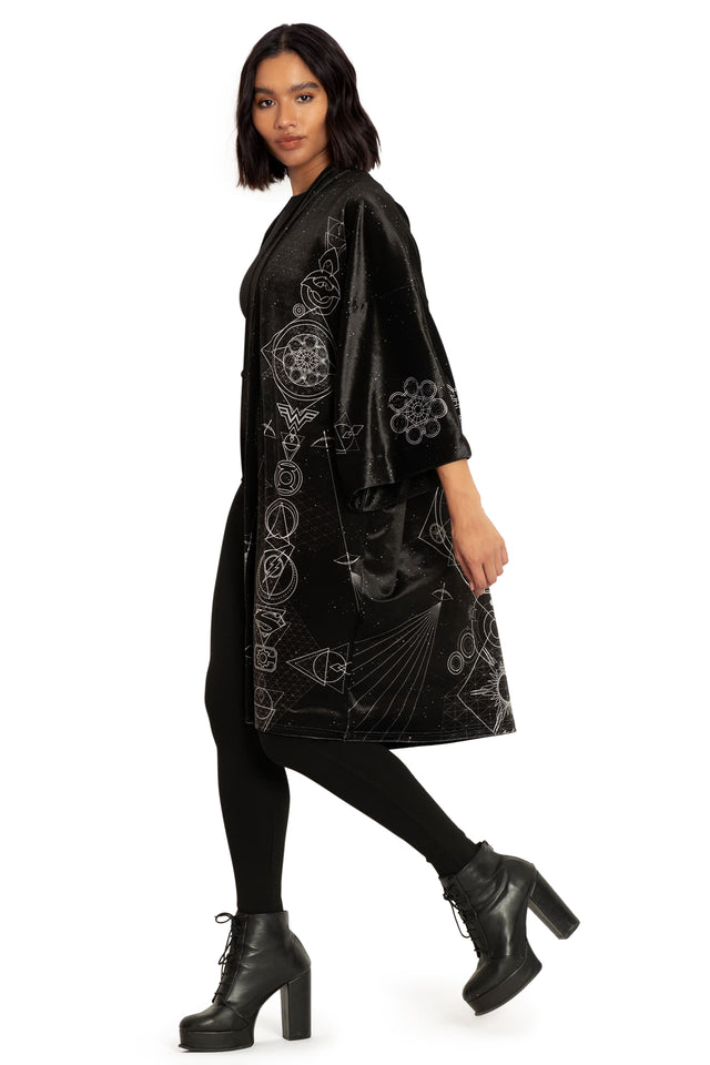 BlackMilk Clothing x Warner Brothers DC - DC Ometry Velvet Robe - Warner Bros. Merchandise - Collaboration apparel - Licenced.