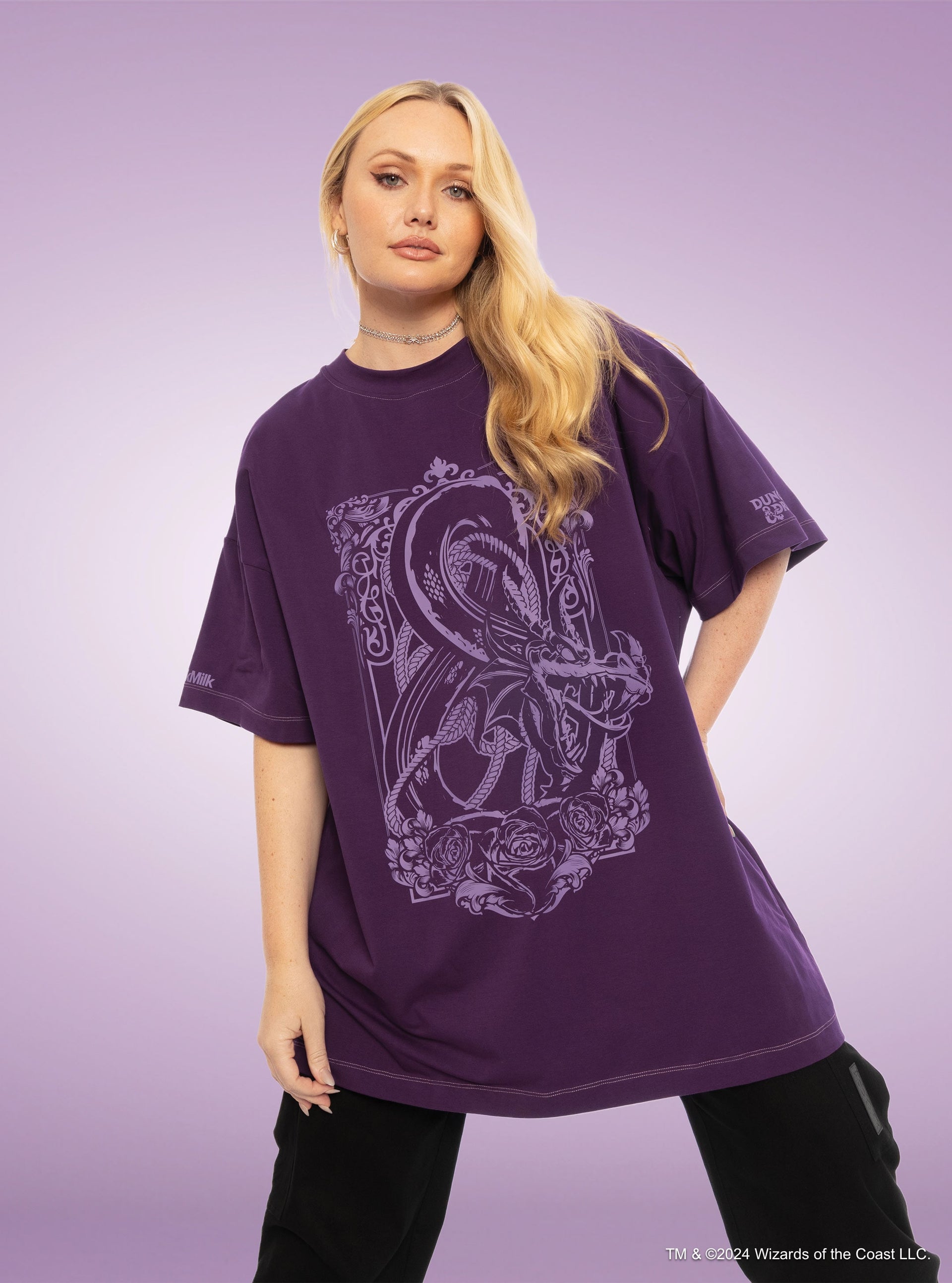 Dungeons_and_Dragons_Featuring_Dragon_Ampersand_Giant_Tee