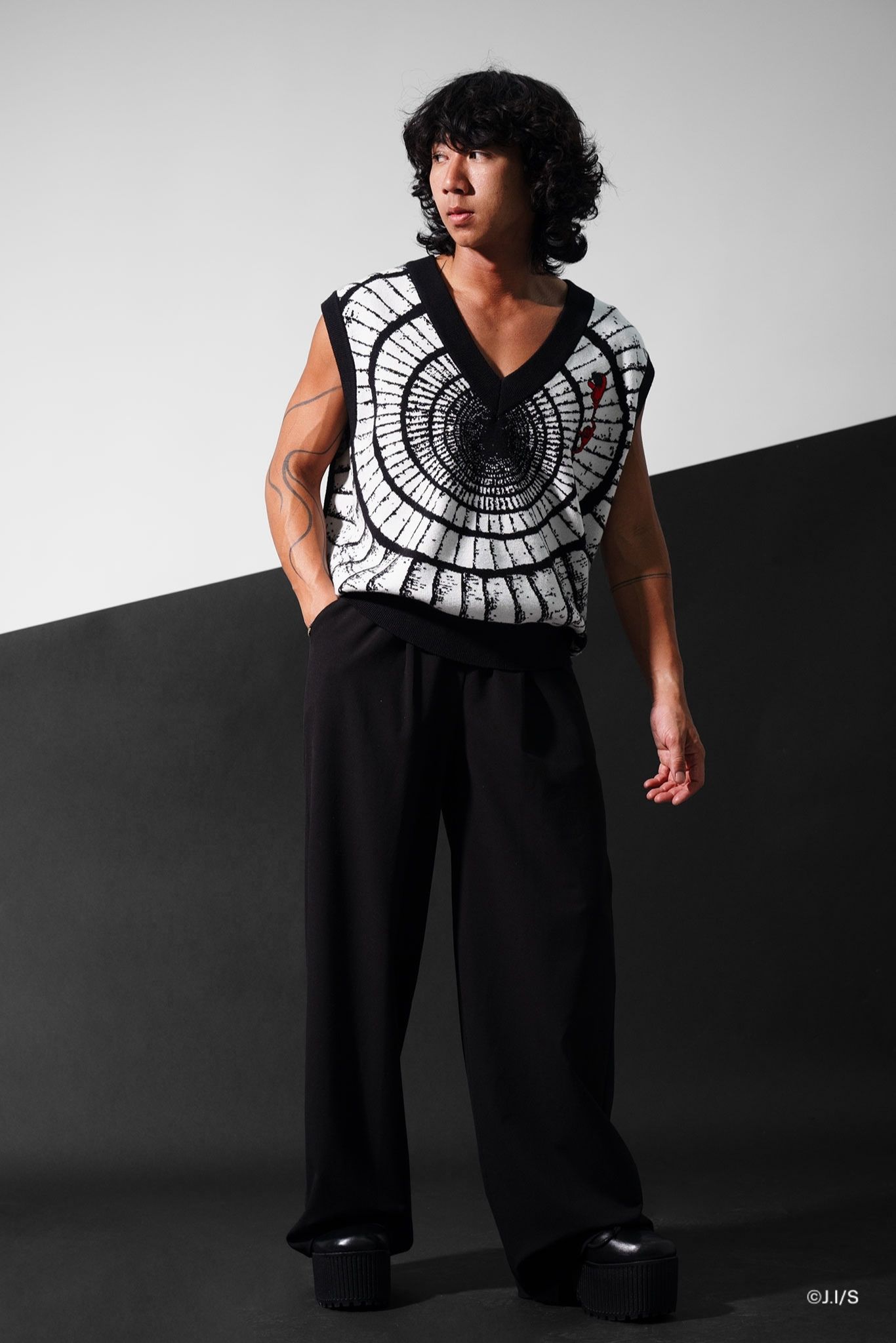 Uzumaki Spiral Oversized Knit Vest - Limited – BlackMilk Clothing