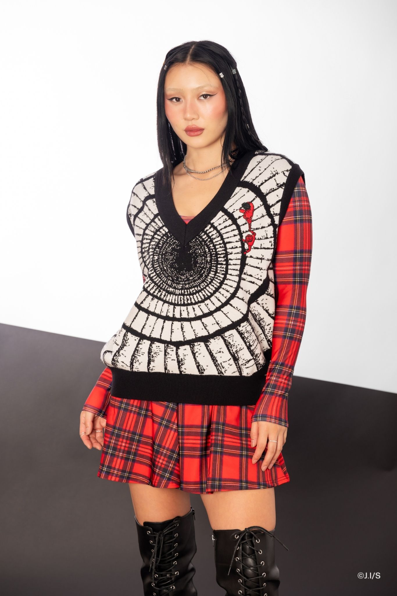 Uzumaki Spiral Oversized Knit Vest - Limited – BlackMilk Clothing