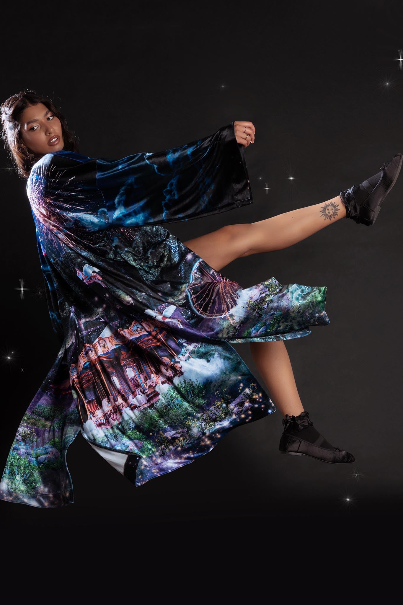 Merry-Go-Gallop Velvet Split Kimono - Limited – BlackMilk Clothing