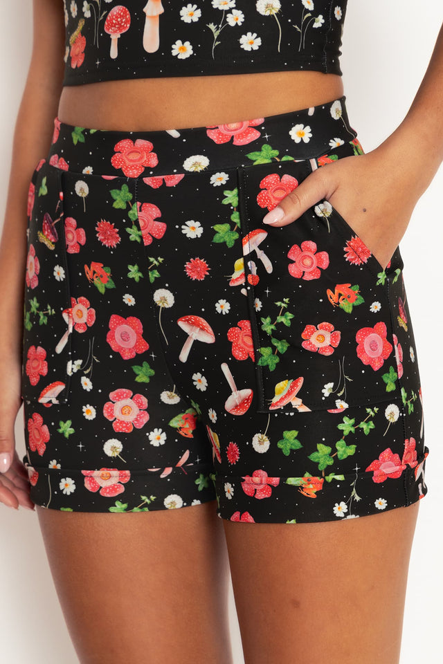 Poison Fields Cuffed Shorts