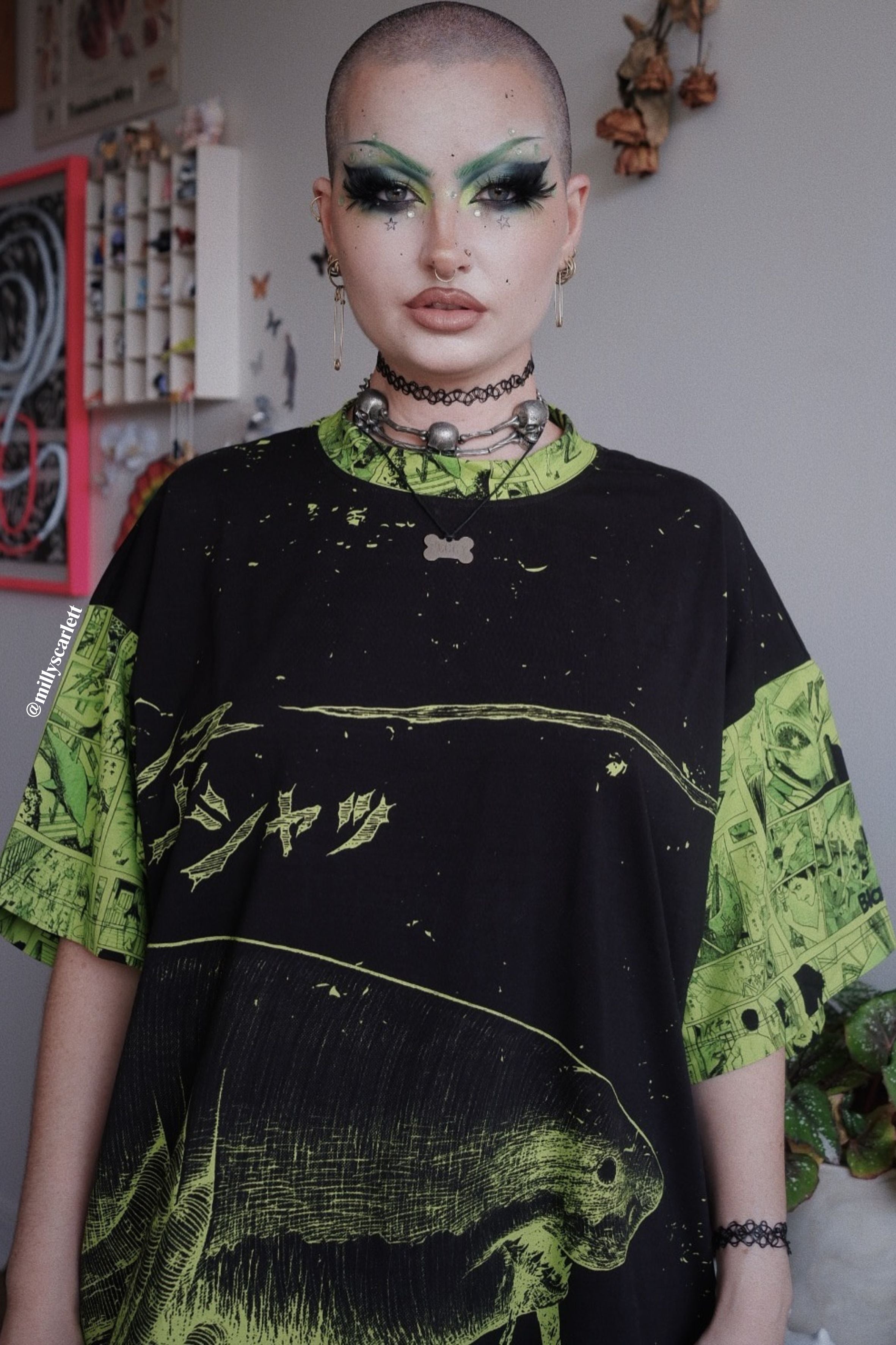 Shark Attack Giant Tee – BlackMilk Clothing