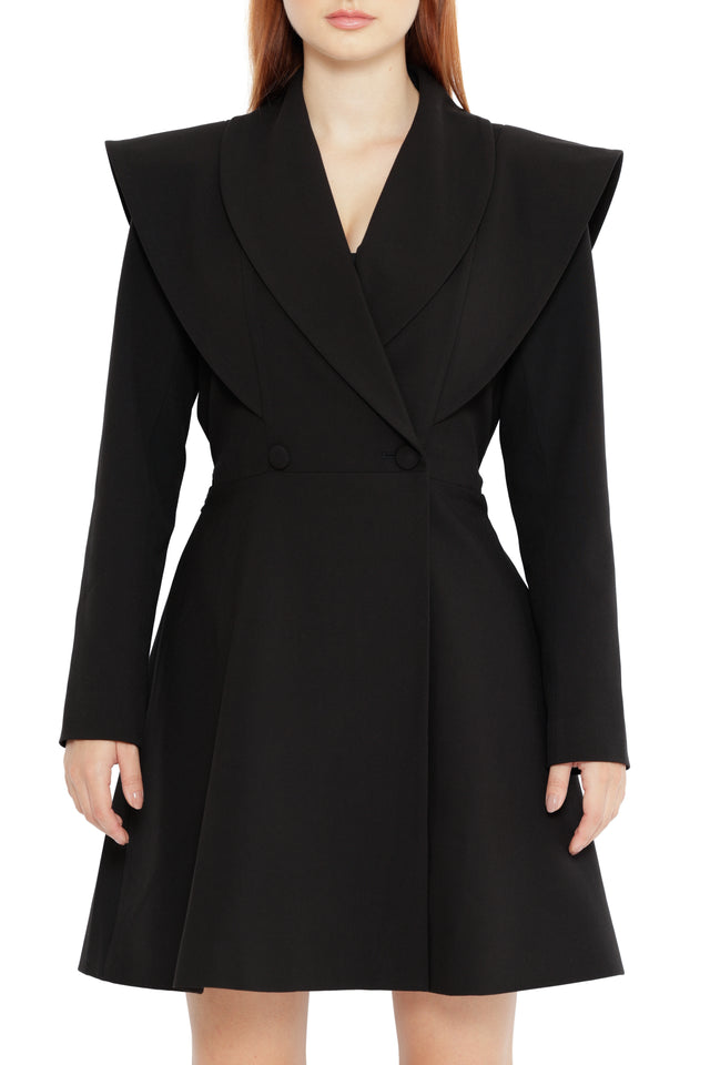 Silhouettes Black Coat