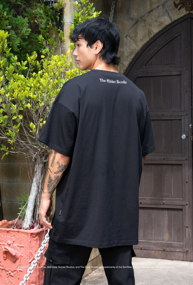 Elder Scrolls fashion oversized t shirt inspired by Oblivion loading screen with Daedric rune circle graphic