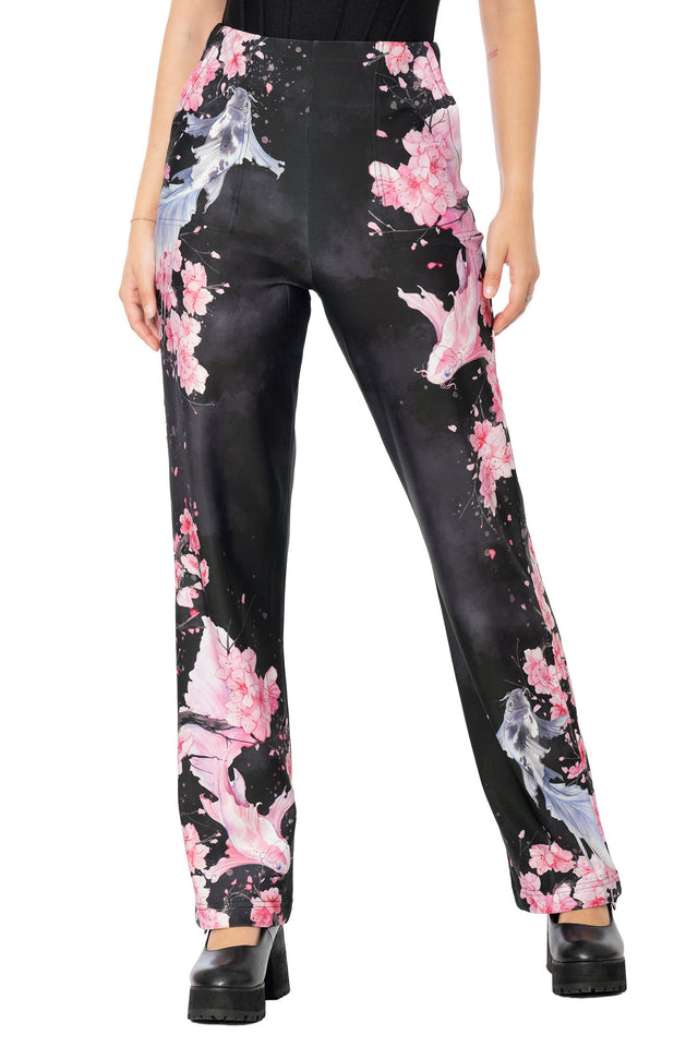 Detail of pockets on Lora Zombie koi print black high-waisted pants - BlackMilk wearable art clothing