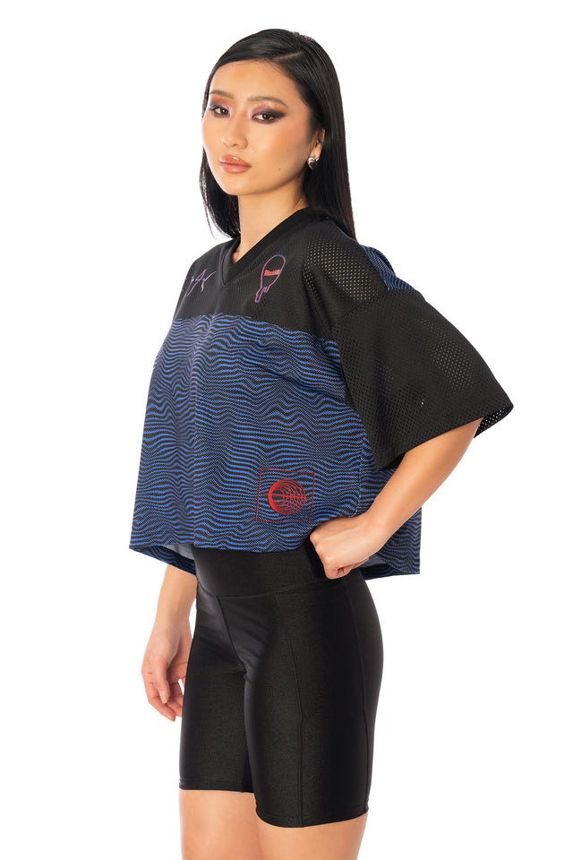 Additional product photograph 4 of the League of Legends K/DA x BlackMilk oversized cropped sports-style touchdown top with Kai’Sa-inspired K/DA graphics.