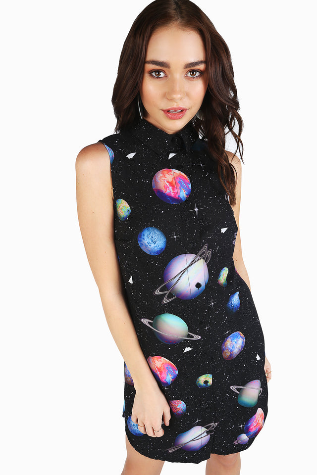 Paper Universe shirt dress with timeless button-up silhouette, perfect for workwear wardrobes, smart casual dressing, gallery visits and effortless everyday style.