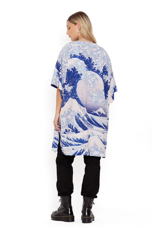 the great wave robe back 