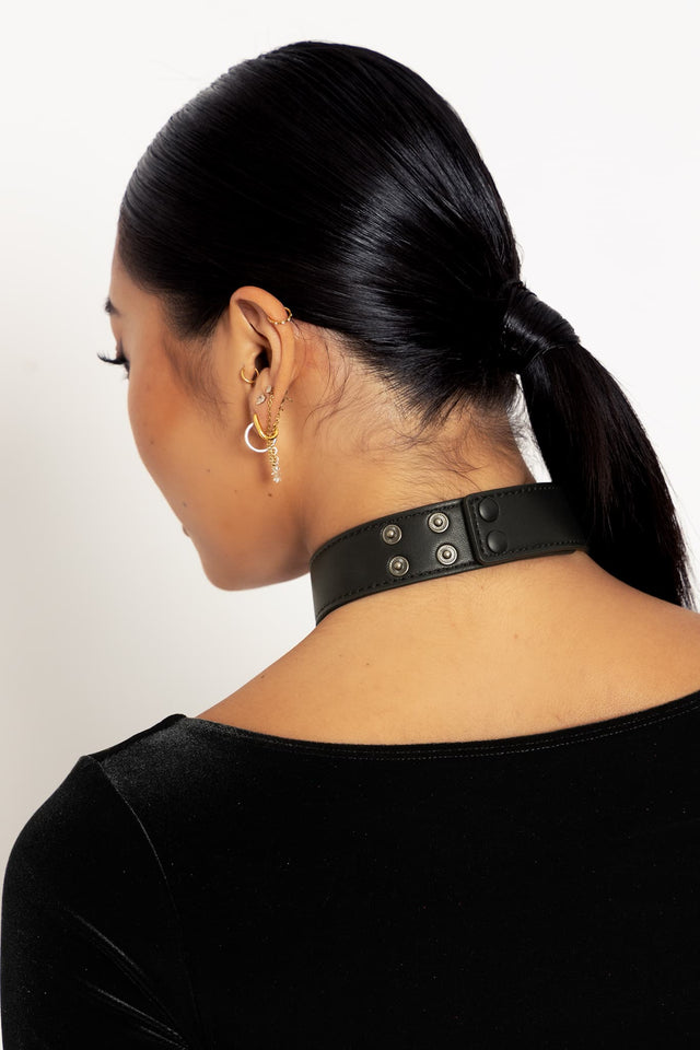 Tie Front Choker
