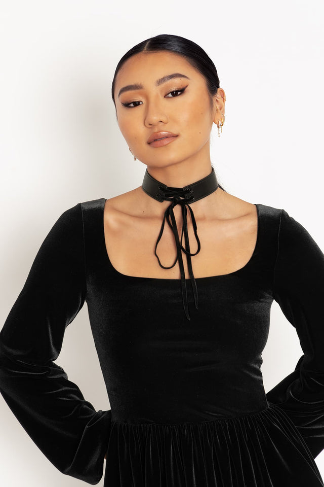 Tie Front Choker
