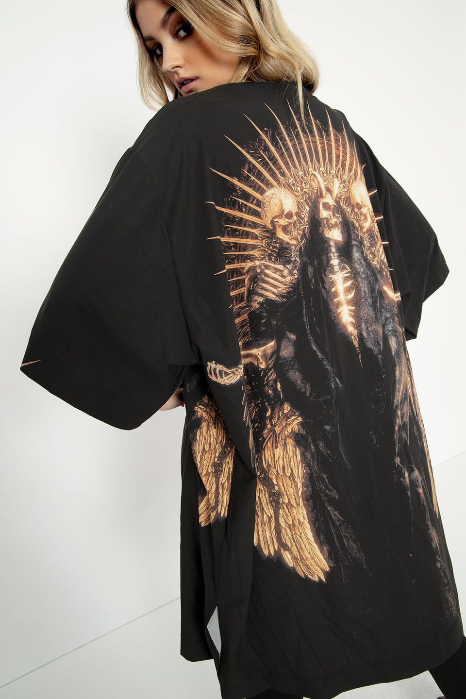 Lady Of Shadows Robe - Limited
