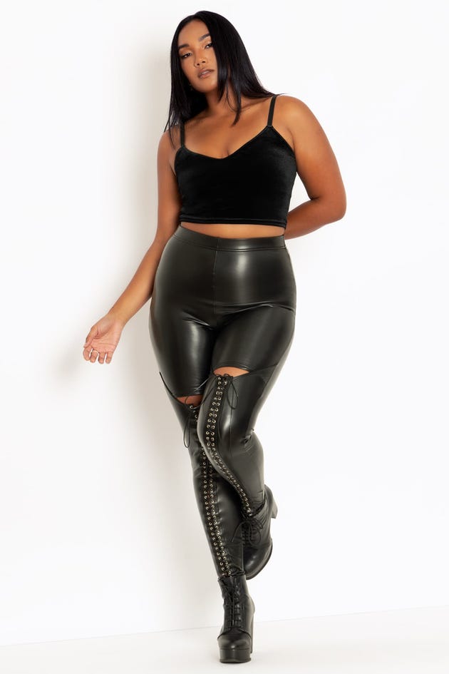 https://blackmilkclothing.com/media/catalog/product/p/h/phi-2023.01.2120327.jpg?quality=80&fit=cover&height=945&width=630