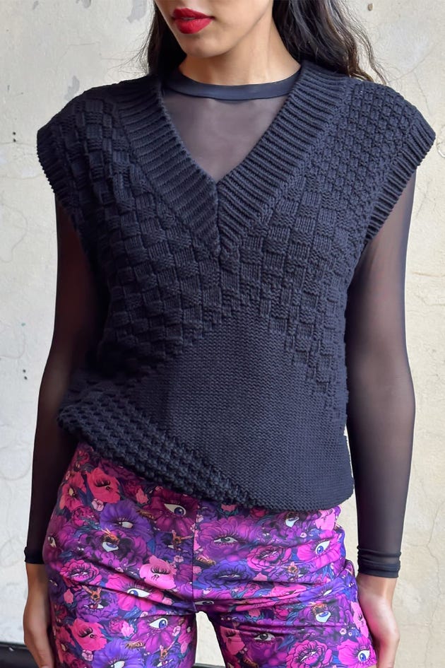 Black Textured Knit Vest - Limited